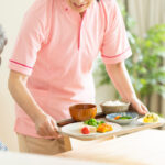 高齢者向け住宅の食事事情とは？栄養管理とサービス内容をチェック